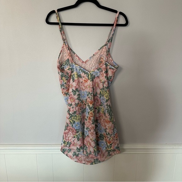 Victoria’s Secret Vintage Sleeveless V-Neck Gold Label Lace Nightgown Sz M GUC - Picture 2 of 9